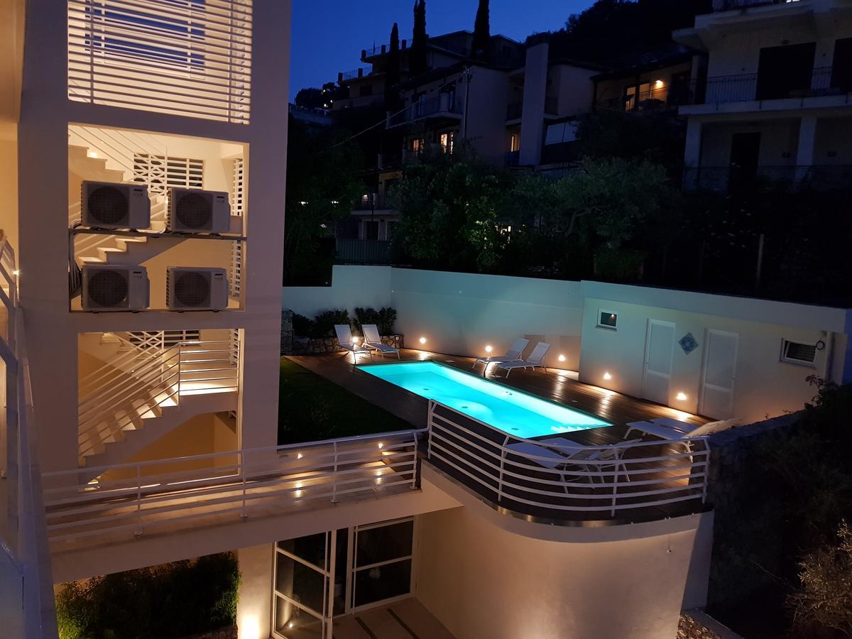 Iancu Charme Apartments Taormina Ngoại thất bức ảnh